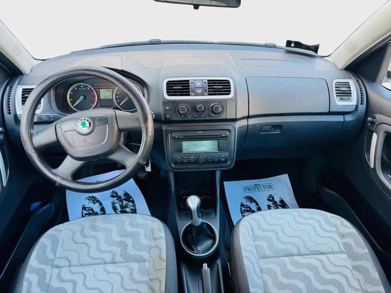 Skoda Roomster 1.2 benzina gpl anno 2010 neo patentati