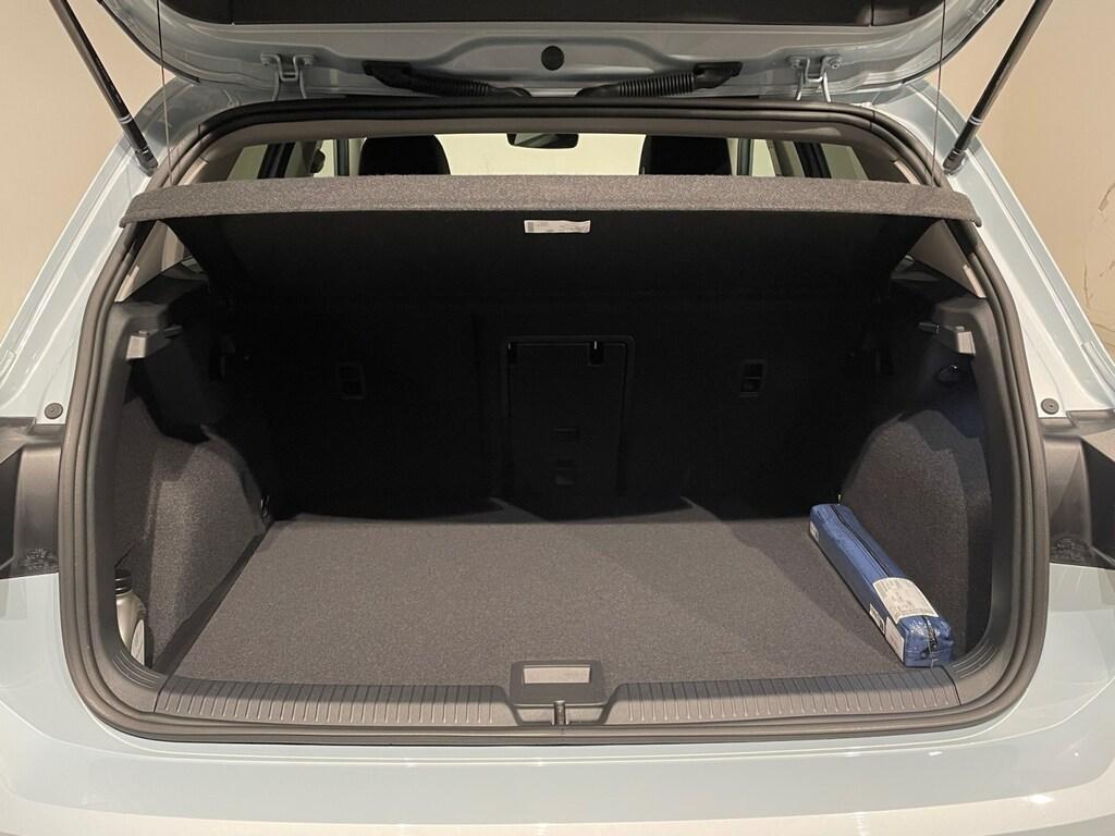 Volkswagen Golf VIII 2024 2.0 TDI 150CV DSG Edit. Plus