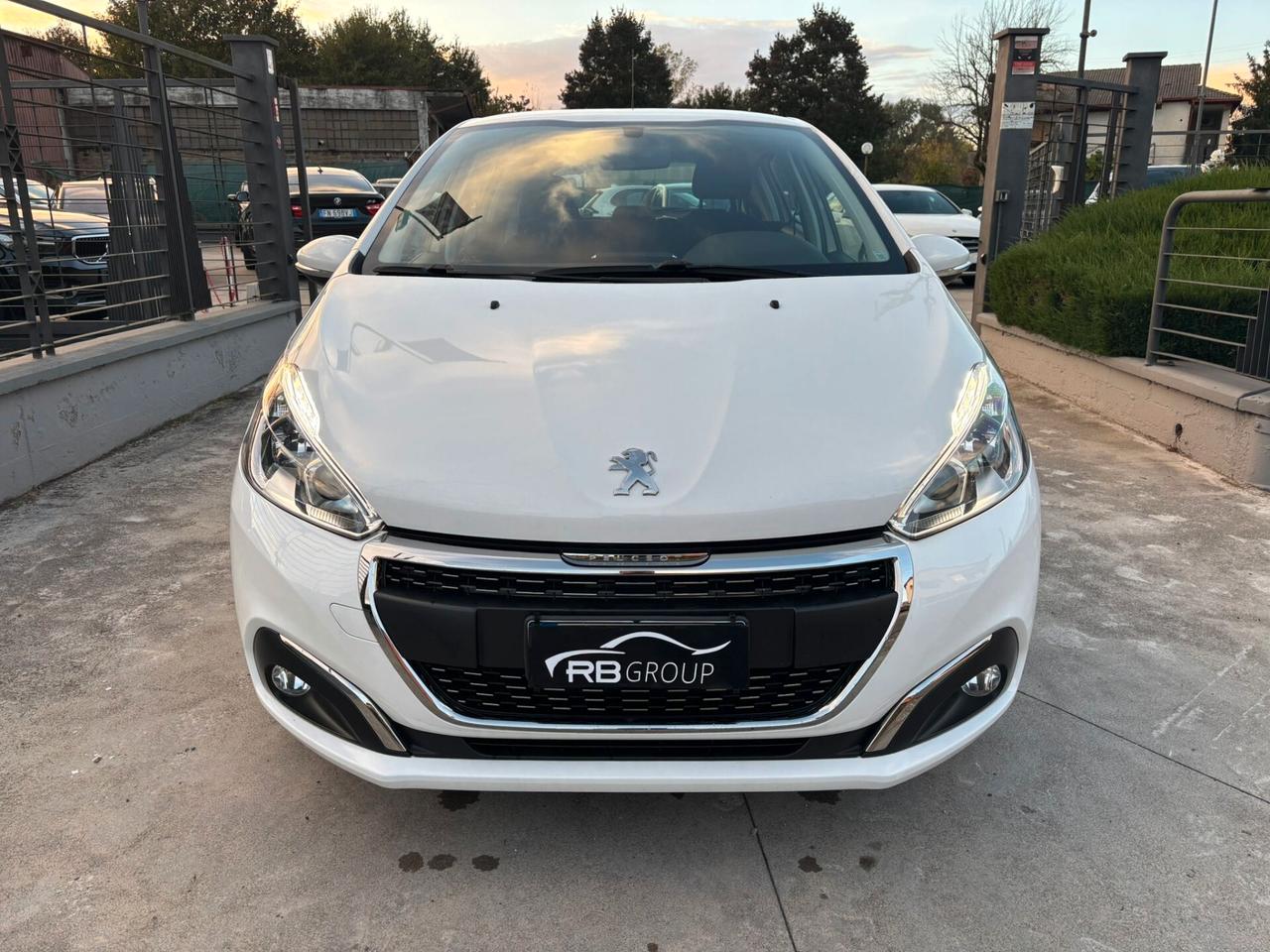 Peugeot 208 PureTech 82 5p. GPL Allure