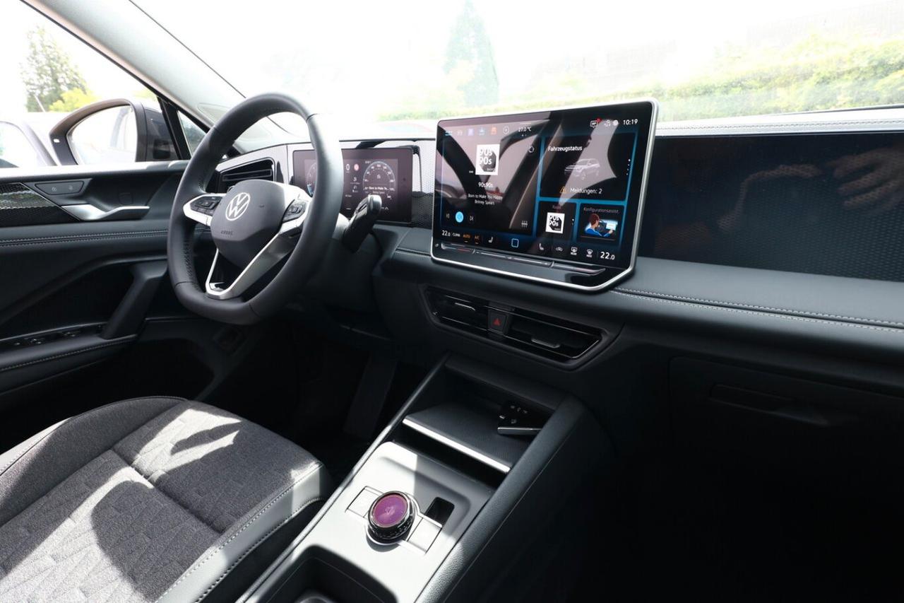 Volkswagen Tiguan 1.5 etsi Edition Plus 130cv dsg 5 anni garanzia VW
