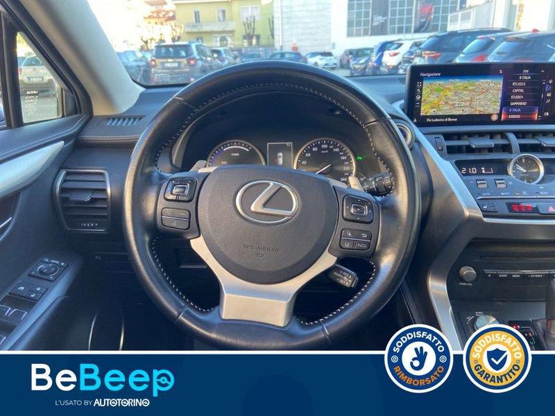 Lexus NX 300H 2.5 PREMIUM 4WD CVT