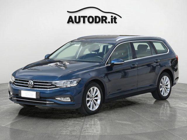 VOLKSWAGEN Passat Variant 2.0 TDI EVO 150cv Business Fari LED, Navi, Ambient