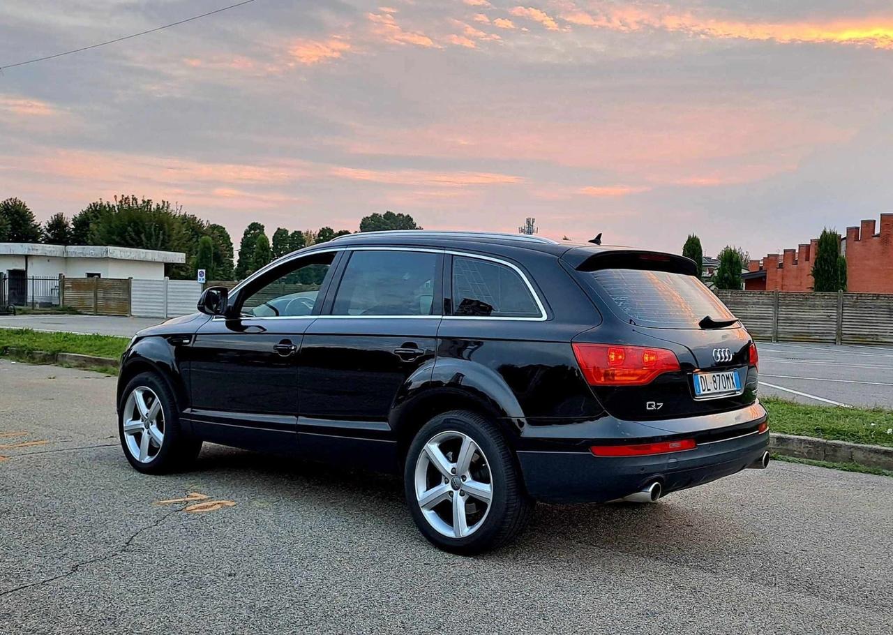 Audi Q7 3.0 V6 TDI 233 CV quattro F1 Sline 7posti