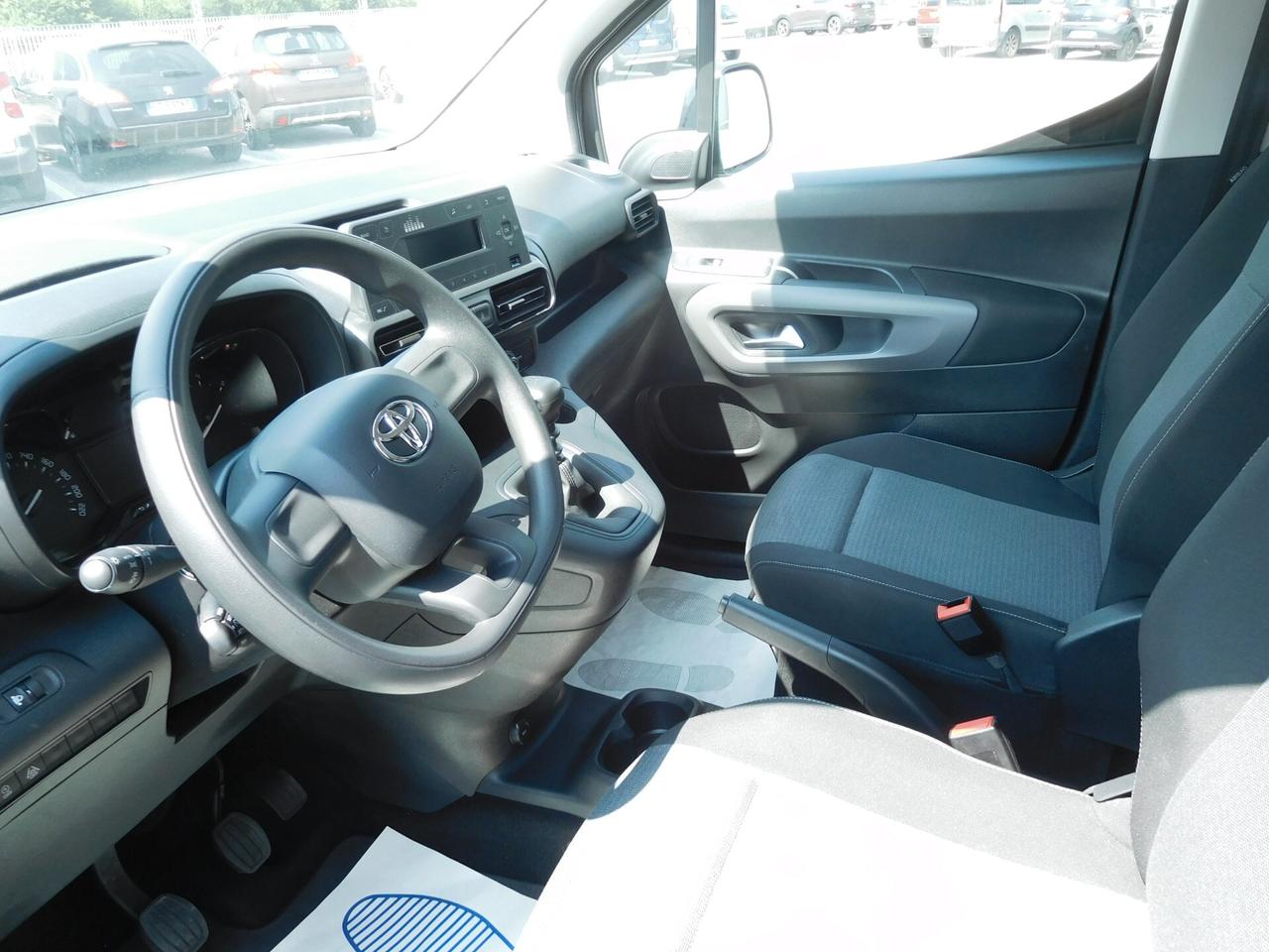 Toyota Proace City Verso 1.5D 100cv S&S Short D Lounge 7 POSTI