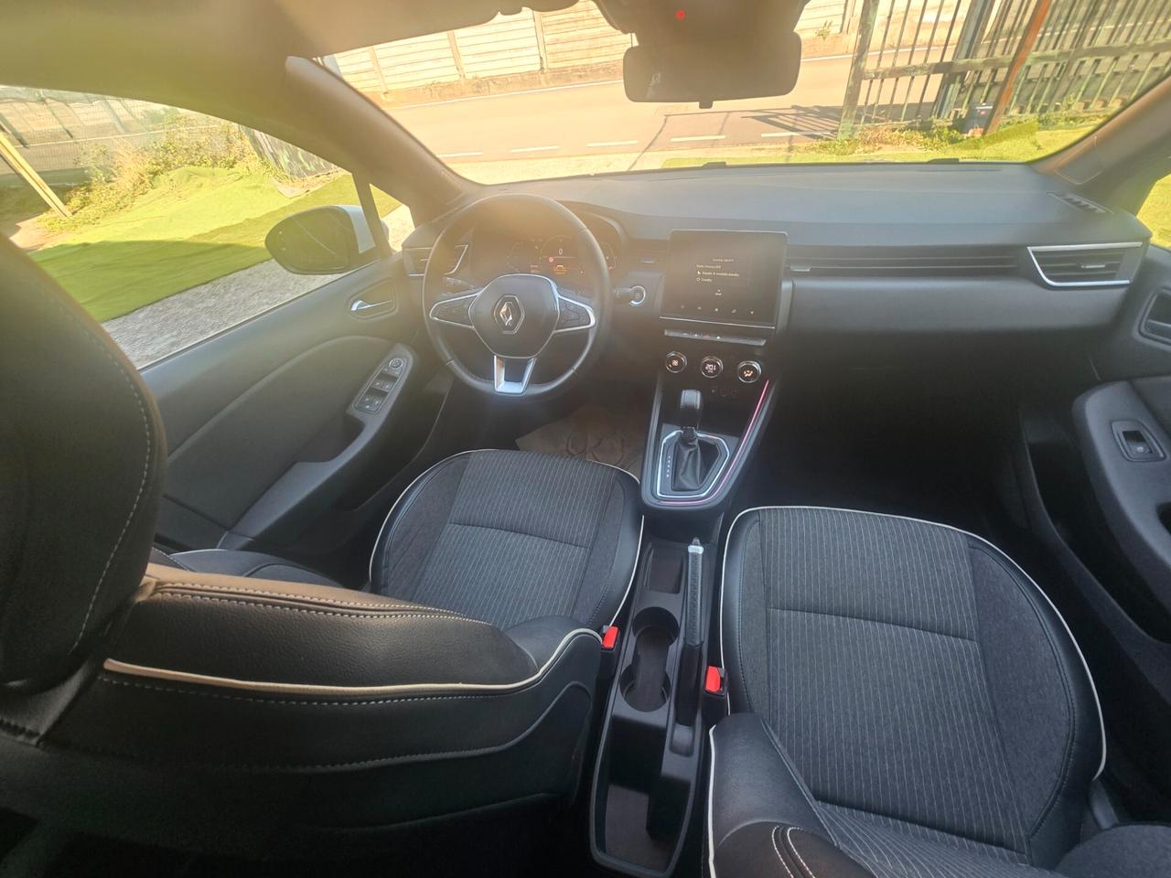 Renault Clio 1.6Hybrid E-Tech 145cv neop ok-2023