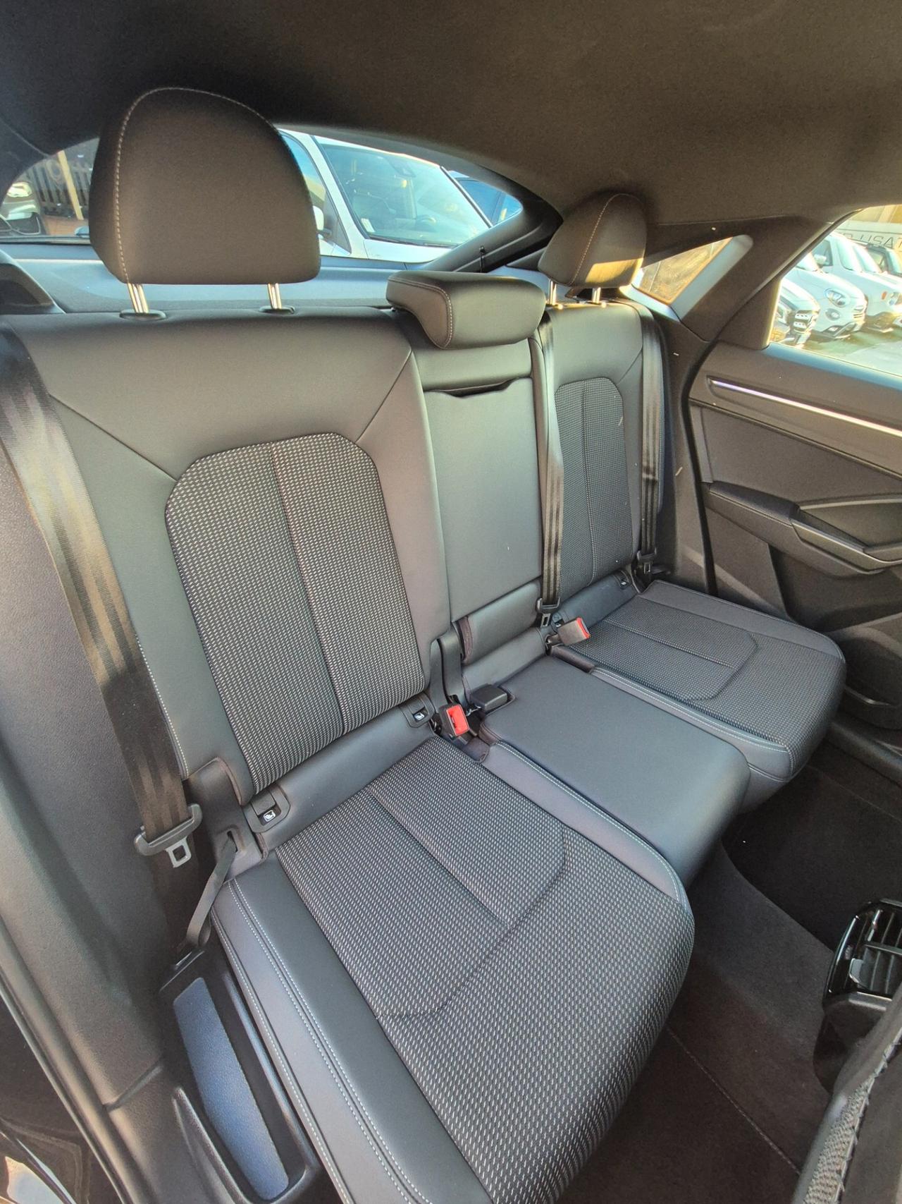 Audi Q3 40 TFSI quattro S tronic line edition