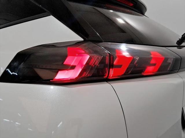 Peugeot 2008 1.5 BlueHDi 130 S&S EAT8 Allure