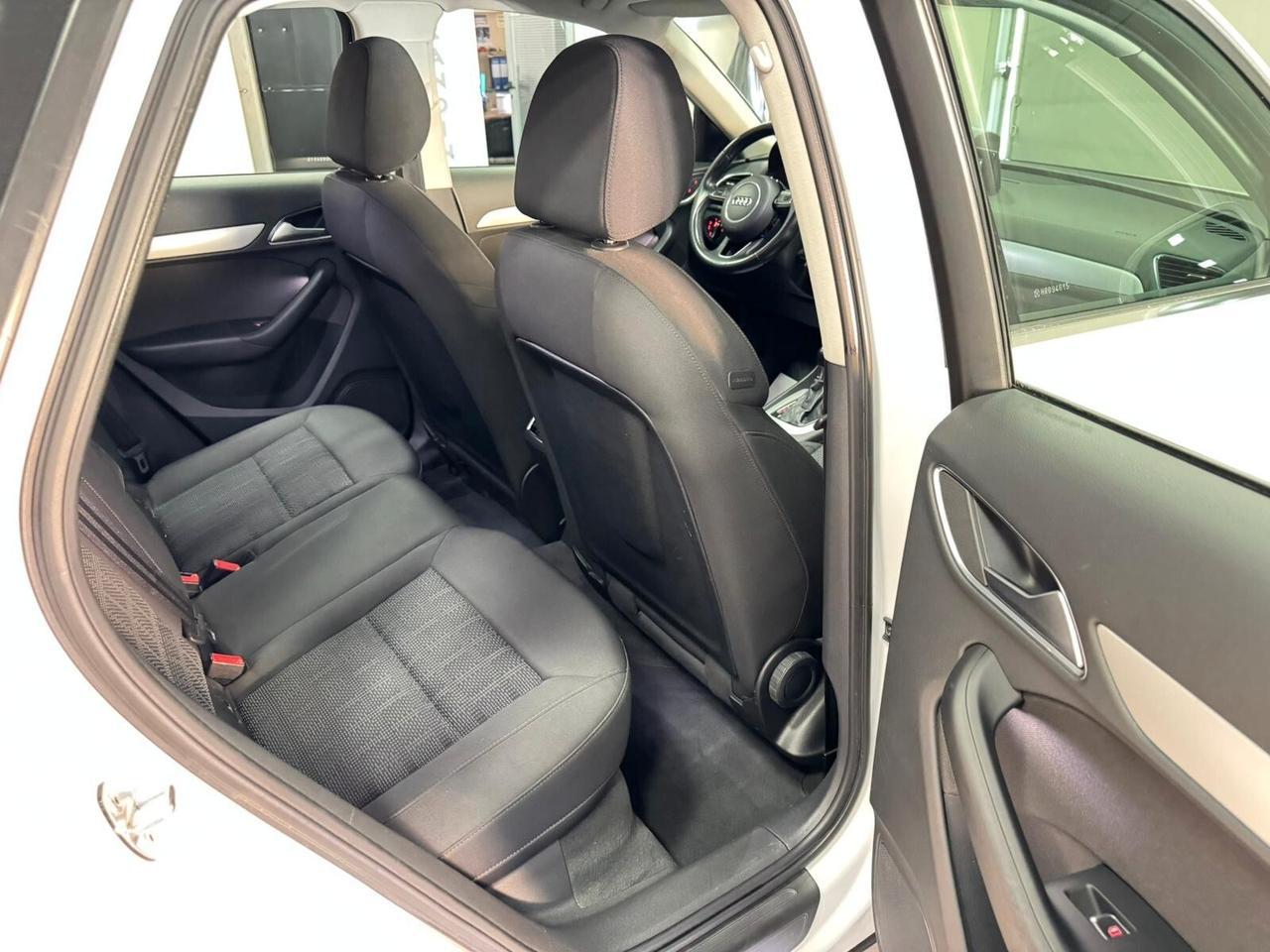 Audi Q3 2.0 TDI 150 CV Quattro S tronic S-line Edition Unico Pro. Tetto Apribile