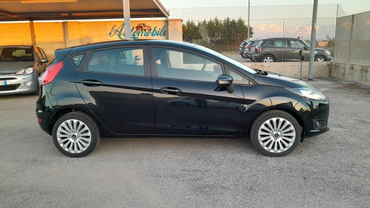 Ford Fiesta 1.4 5 porte Bz.- GPL