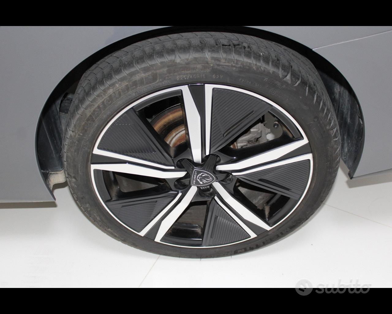 PEUGEOT 308 3 serie - 308 BlueHDi 130 S&S EAT8 SW
