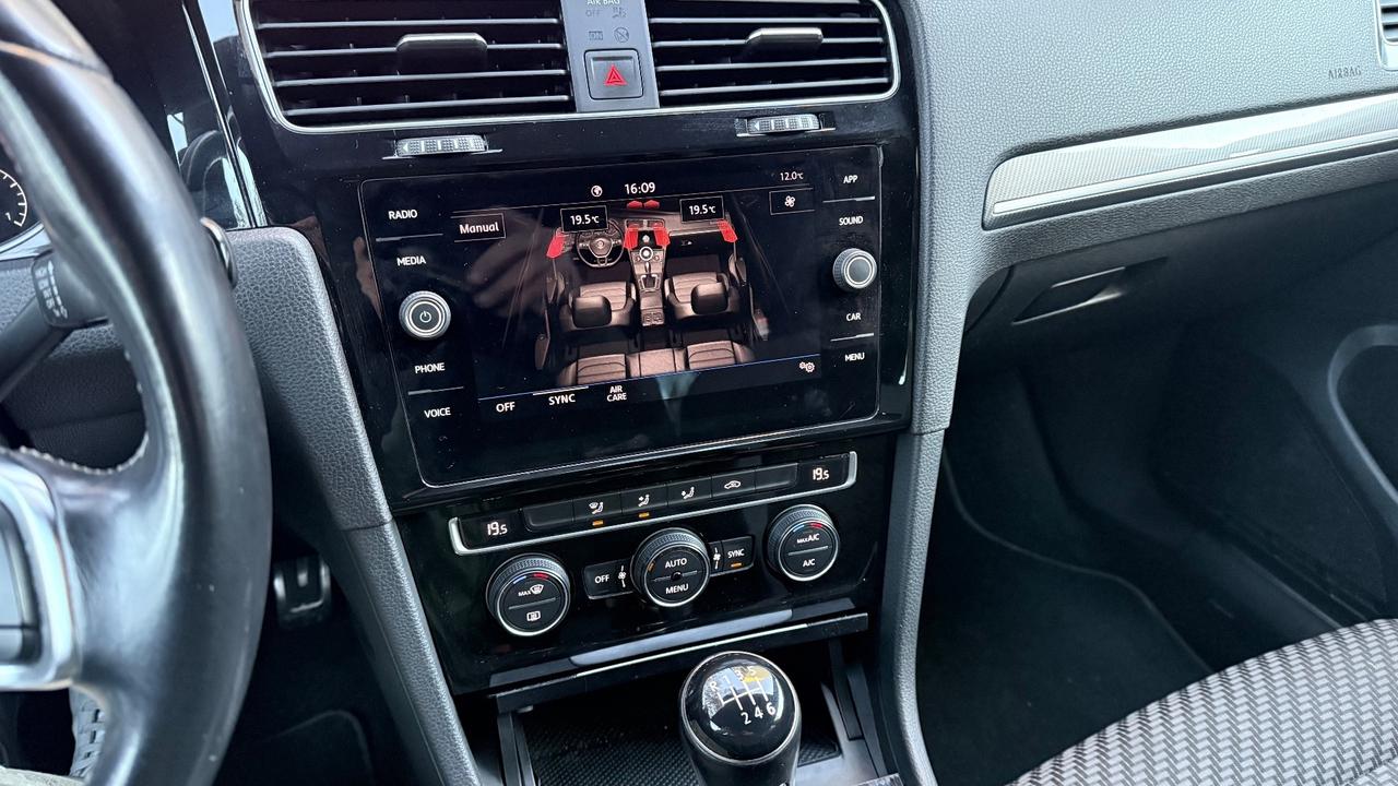 Volkswagen Golf 1.0 TSI 115 CV 5p. Sport R LINE