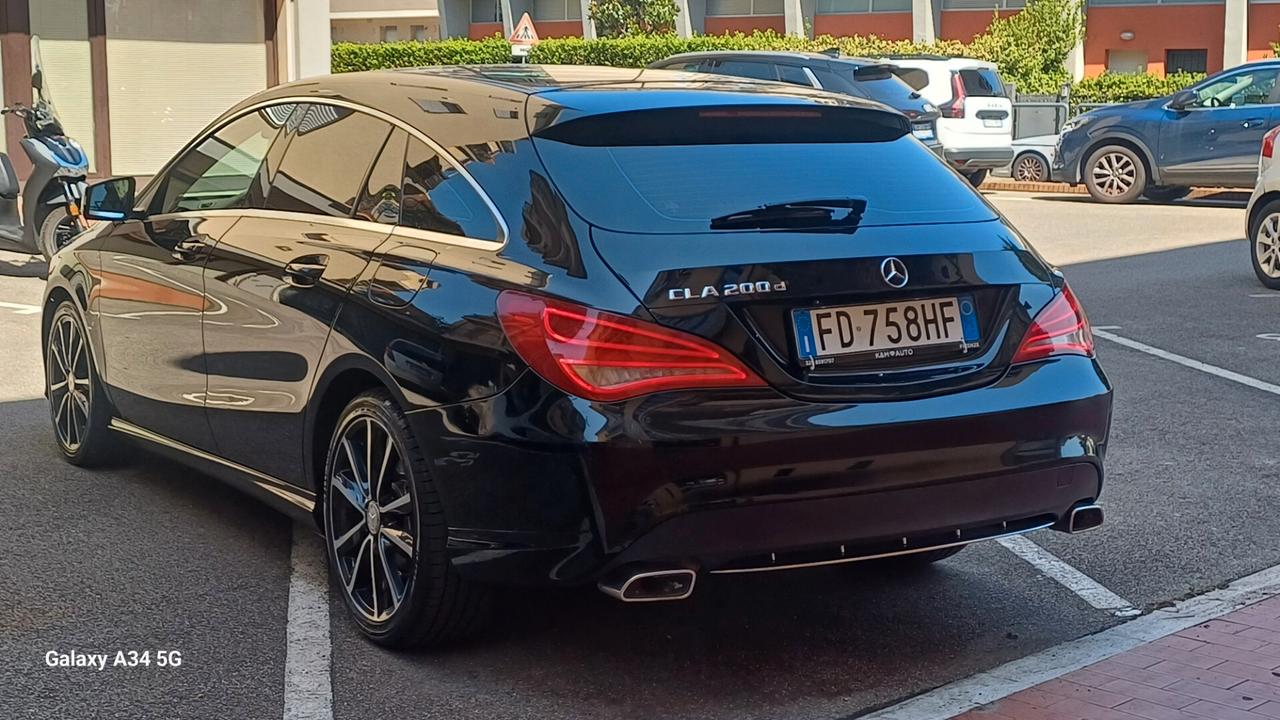 CLA 200 D SW AUTOMATIC PREMIUM DARK NIGHT