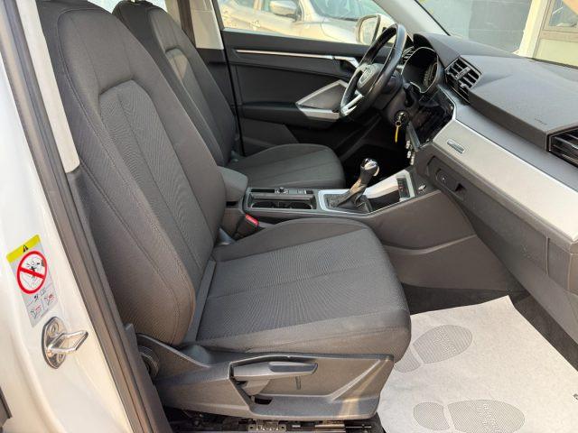 AUDI Q3 35 TDI Business