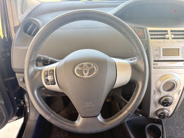 TOYOTA Yaris 1.3 AUTOMATICA KM E MOTORE ORIGINALI - PRONTA CONS