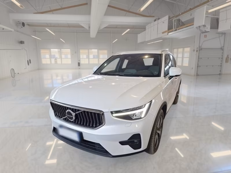 VOLVO XC40 T4 RECHARGE PLUG-IN AUTO CORE SUV