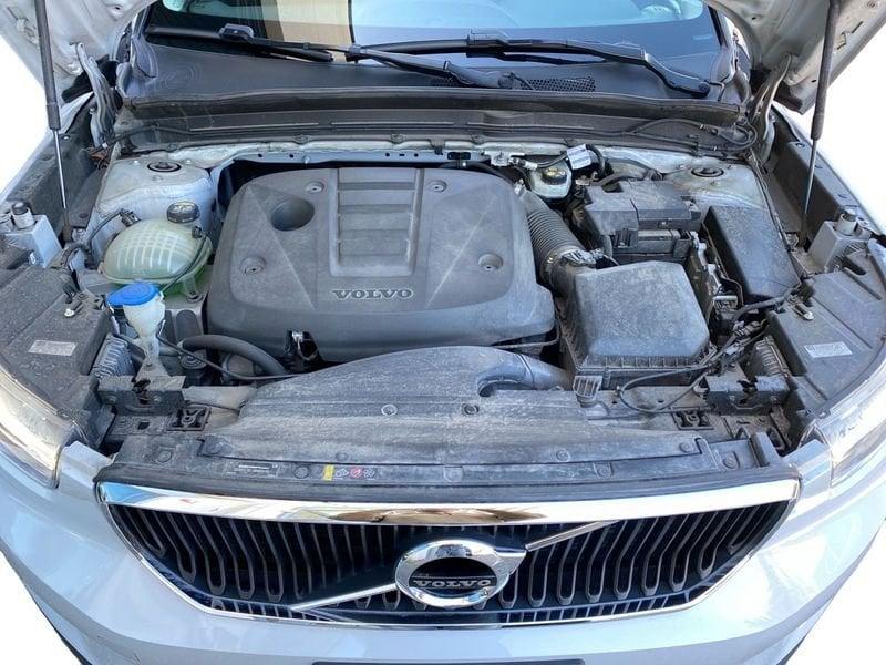 Volvo XC40 D3 Momentum Core