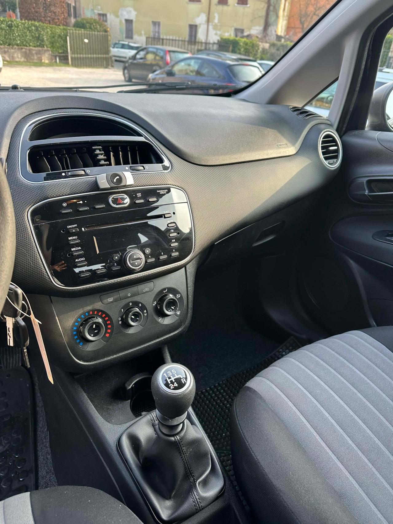 Fiat PUNTO 1.2 8V 5P LOUNGE KMCERT NEOPAT GARANZ