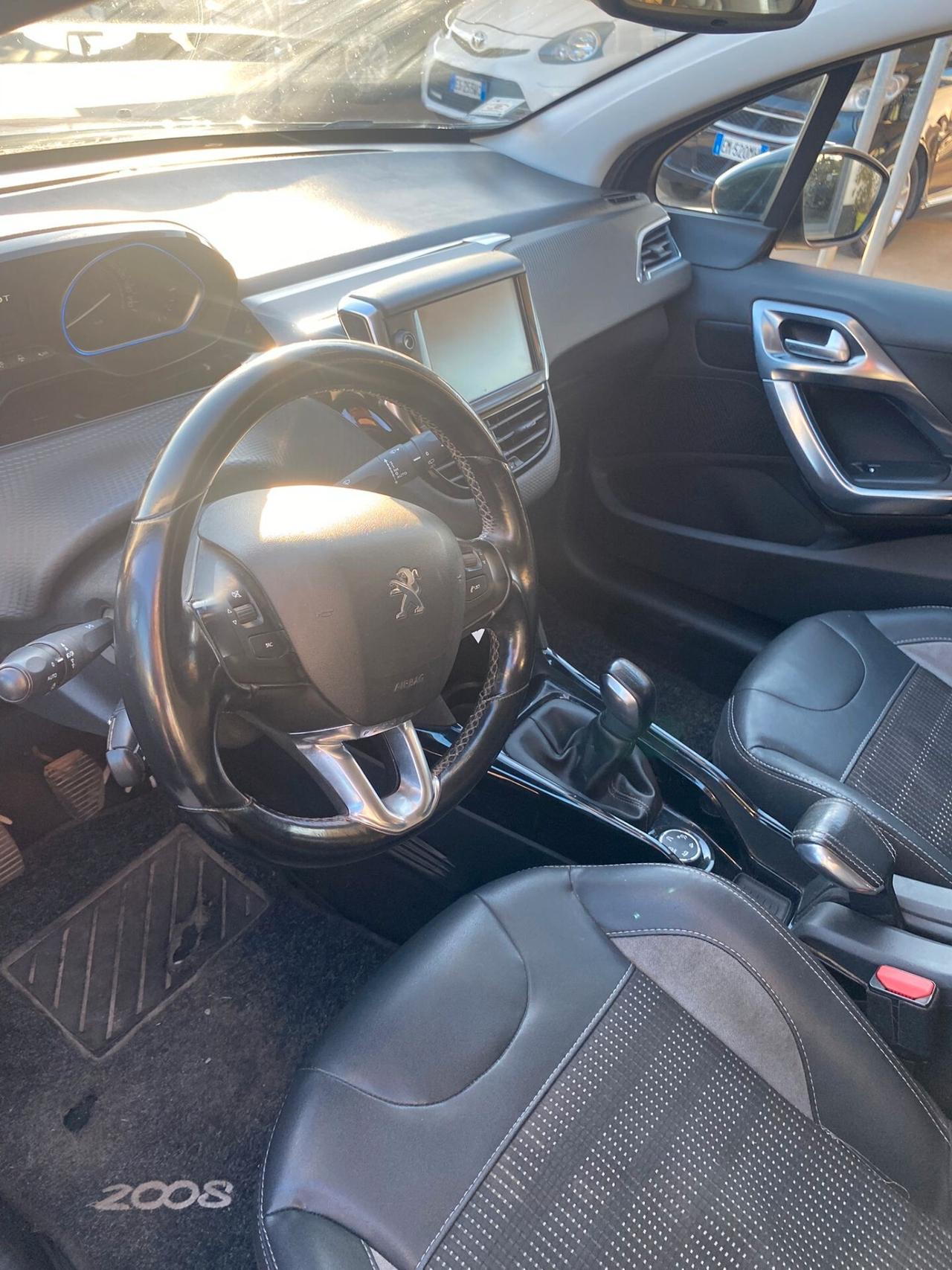 Peugeot 2008 BlueHDi 100 Black Matt