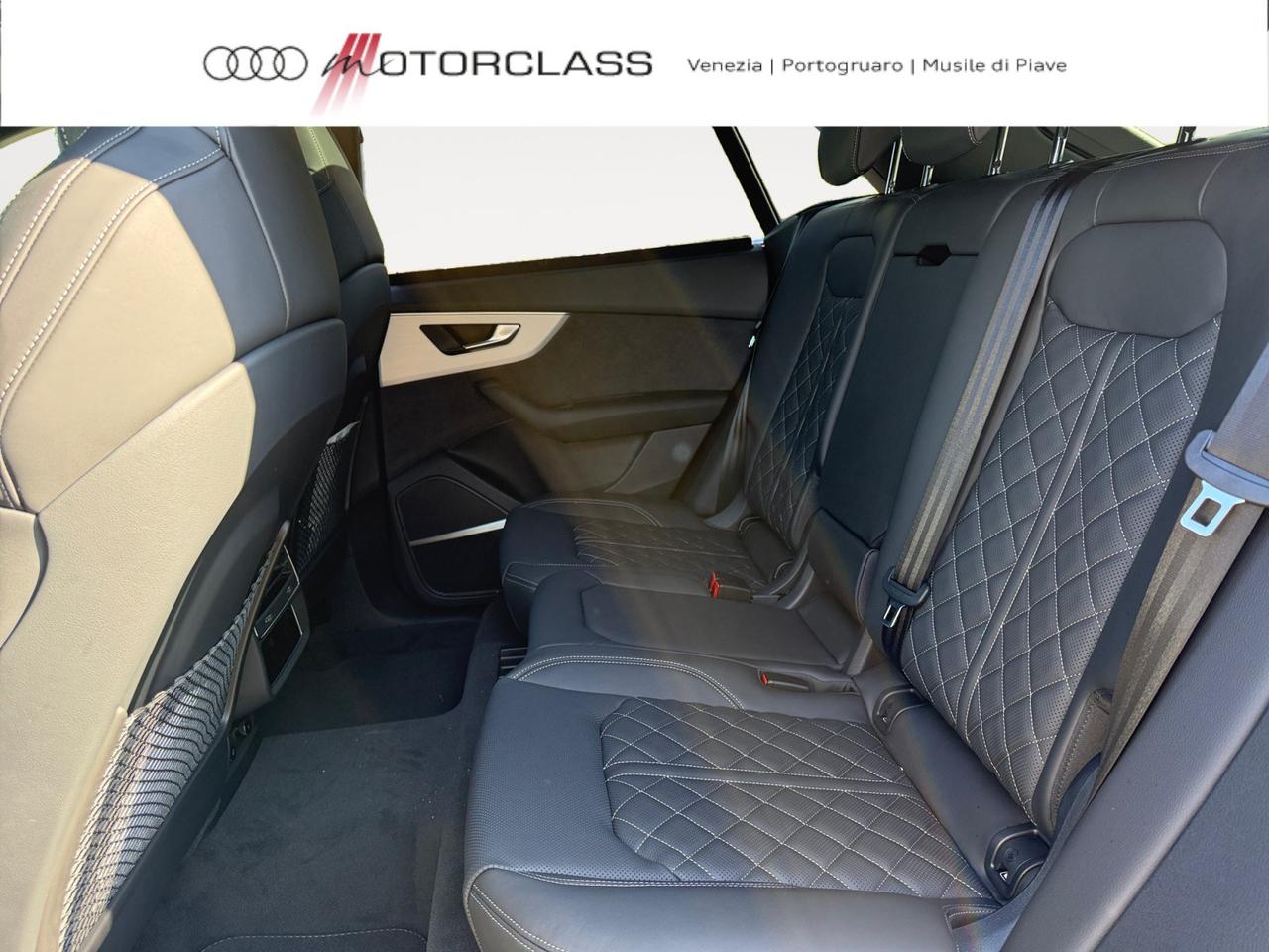 Audi SQ8 s4.0 v8 tfsi sport attitude quattro