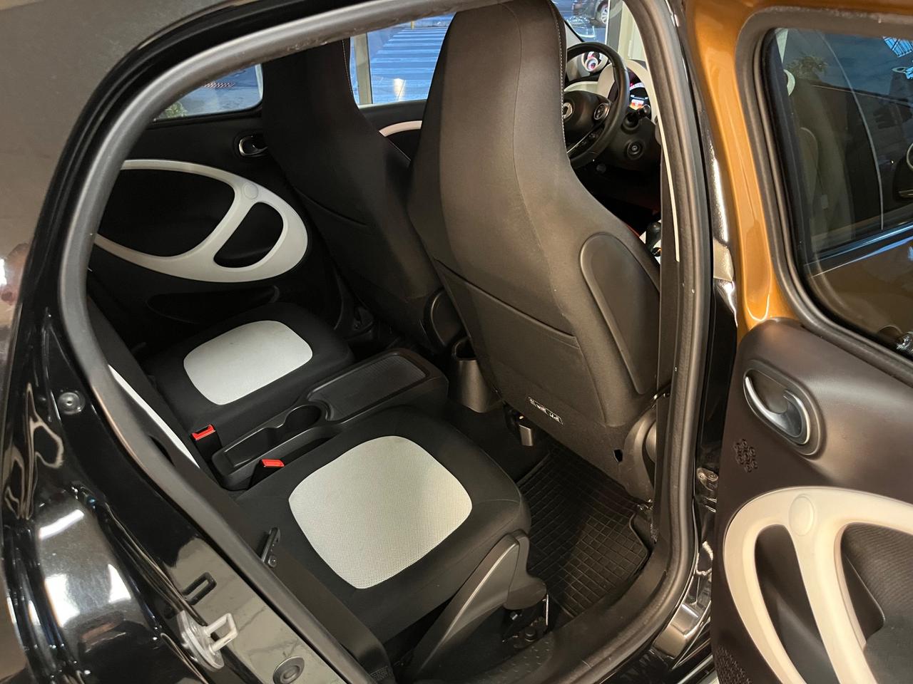 Smart ForFour 90 0.9 Turbo All. Brabus