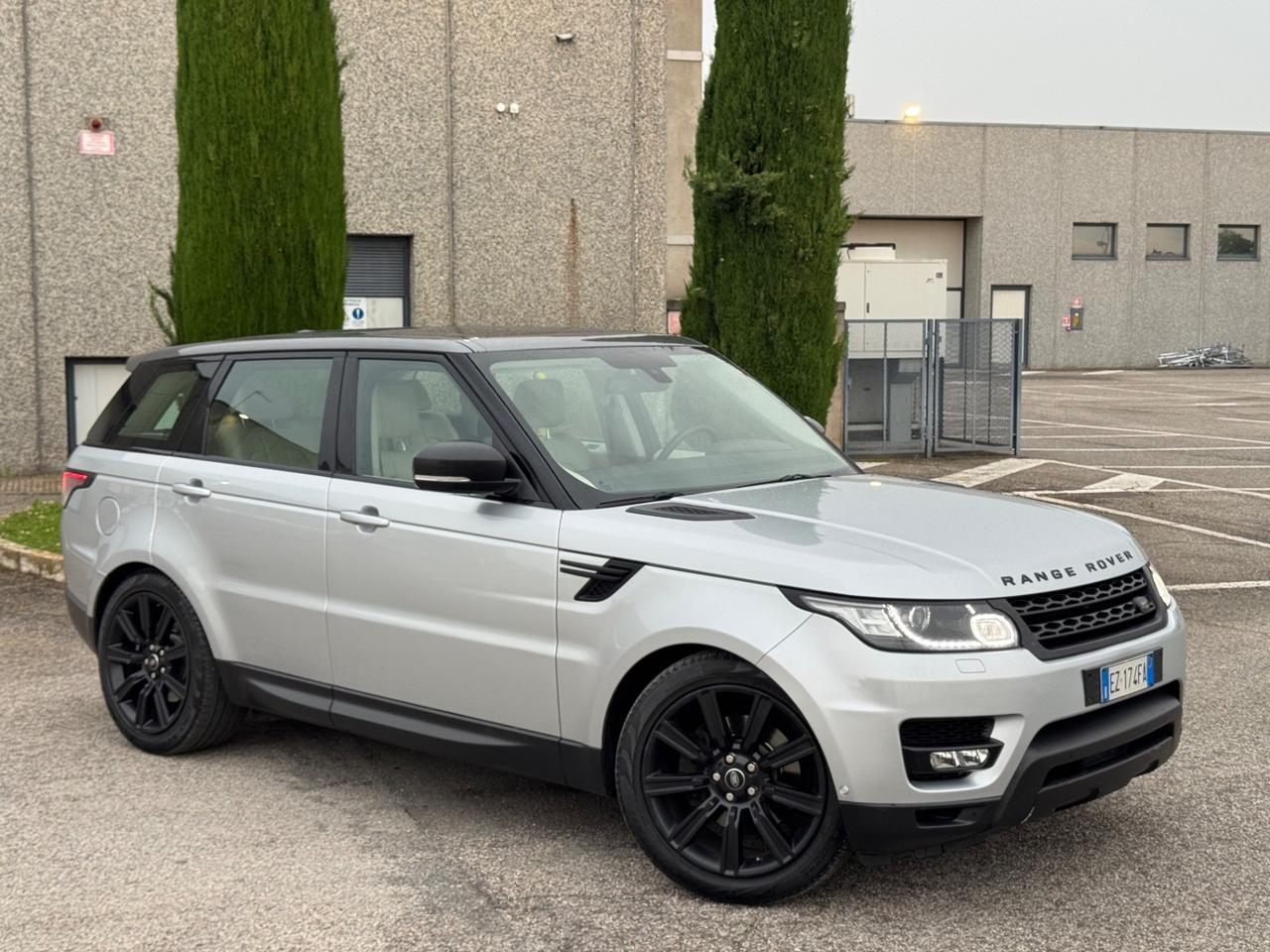 Land Rover Range Rover Sport 3.0 TDV6 HSE Dynamic