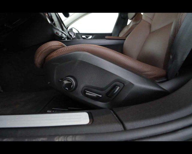 VOLVO V60 D3 AWD Geartronic Inscription N1