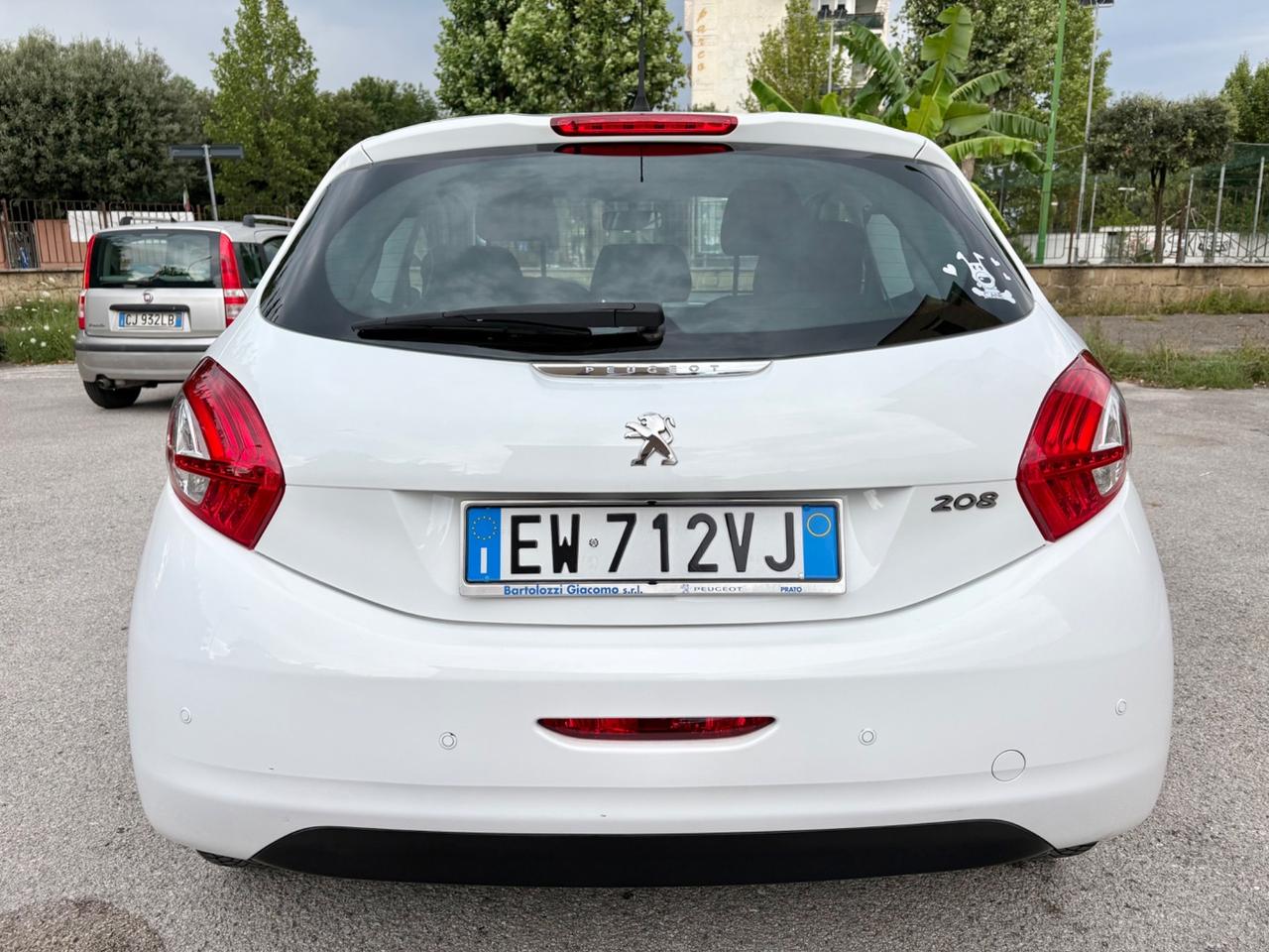 Peugeot 208 1.4 HDi 68 CV 99000km