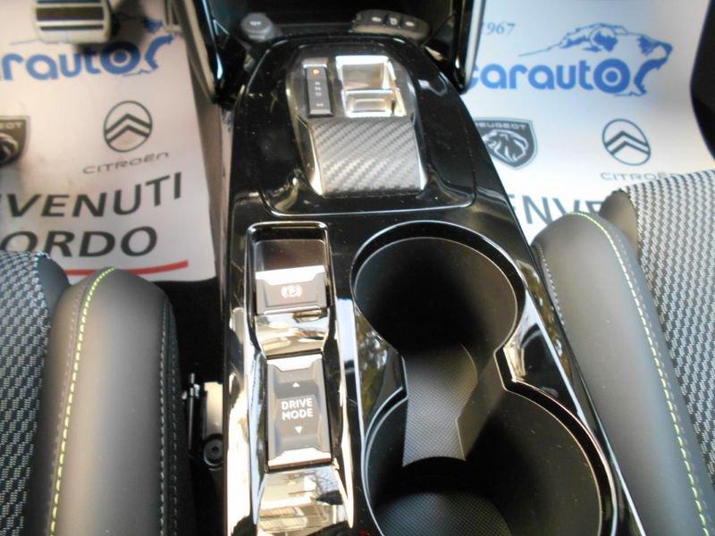 Peugeot 2008 Hybrid GT136 e-DCS6 Fin9Perfet Sc34%