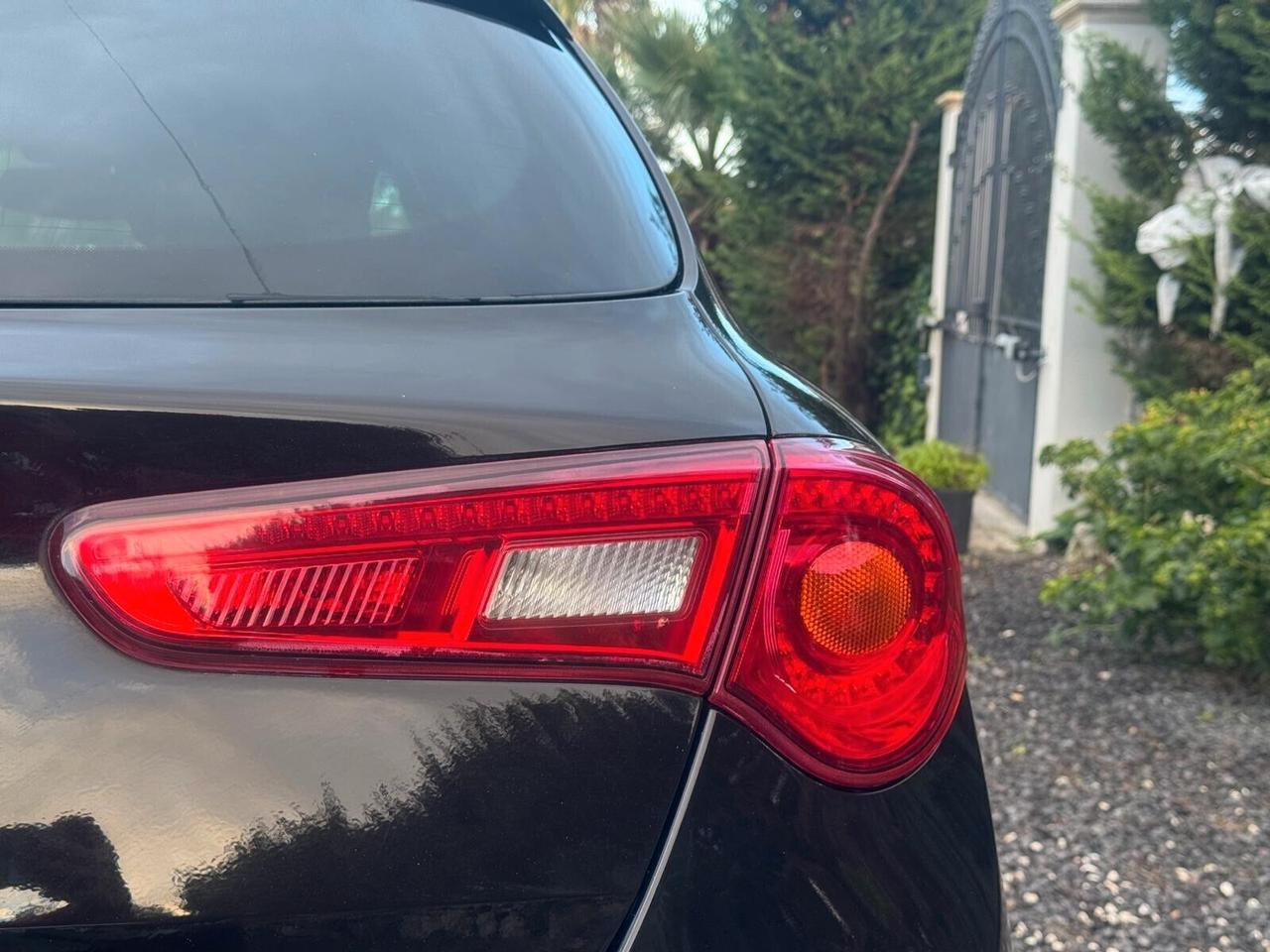 Alfa Romeo Giulietta 1.6 JTDm-2 105 CV Distinctive