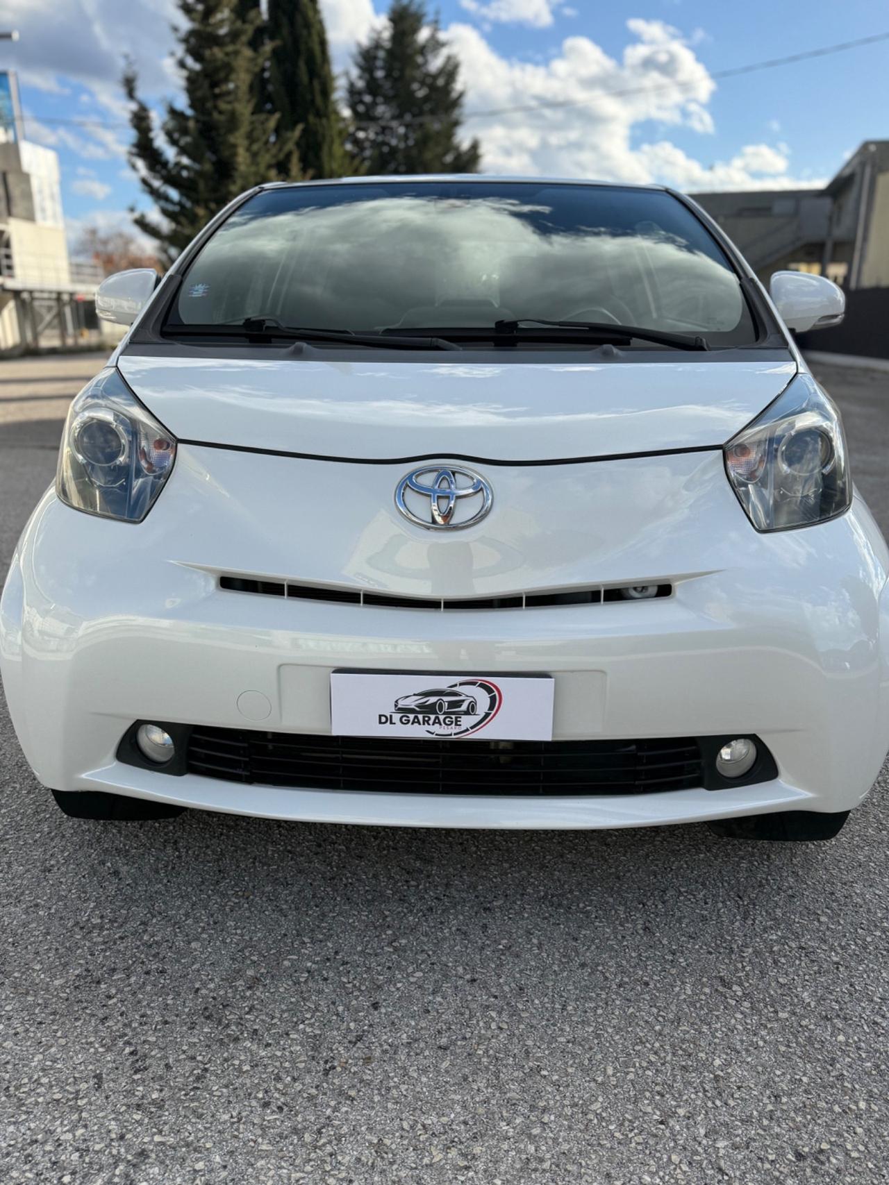 Toyota iQ 1.0 Multidrive