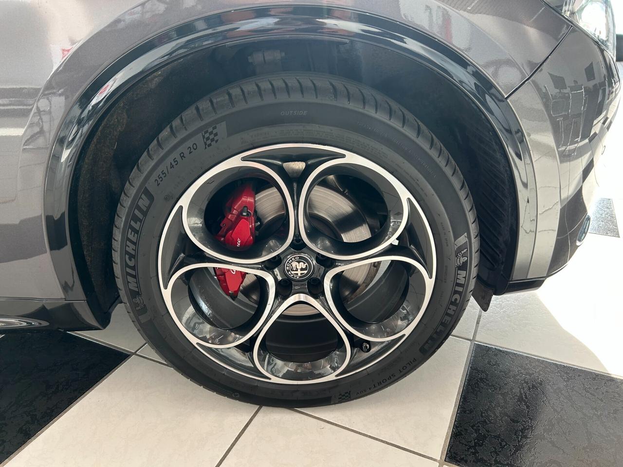 Alfa Romeo Stelvio 2.0 Turbo 280 CV AT8 Q4 Veloce PROMO