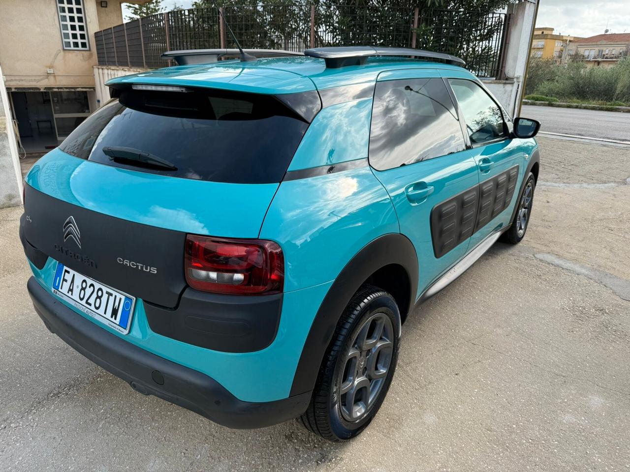 Citroen C4 Cactus BlueHDi 100 S&S Shine