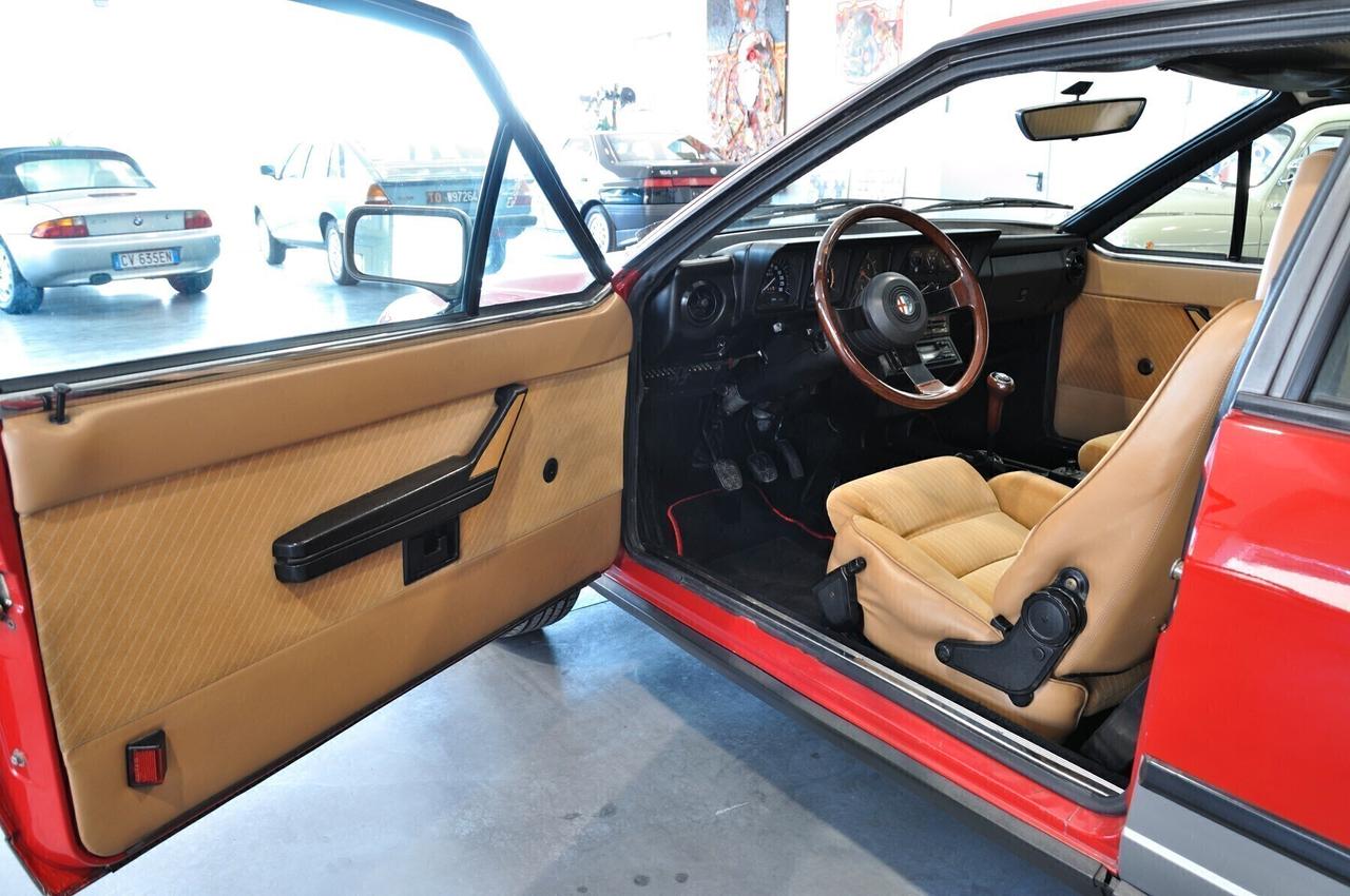 Alfa Romeo Alfetta GTV 2.0