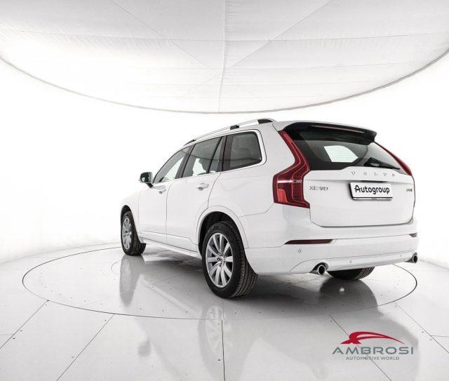 VOLVO XC90 D5 AWD Geartronic Momentum