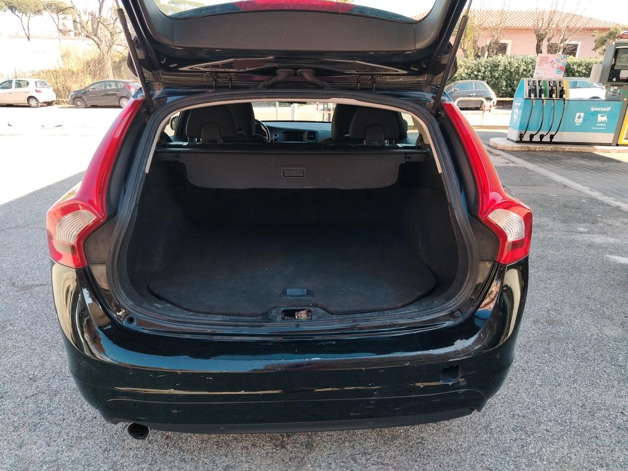 Volvo V60 D2 Geartronic Summum