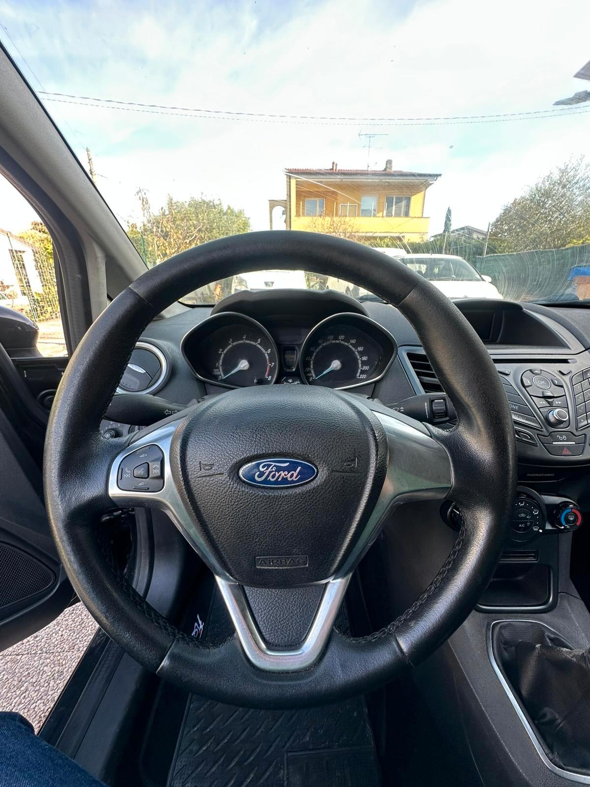 Ford Fiesta 1.4 3 porte Bz.- GPL FORD FIESTA 1.4 GPL – BLACK & WHITE EDITION