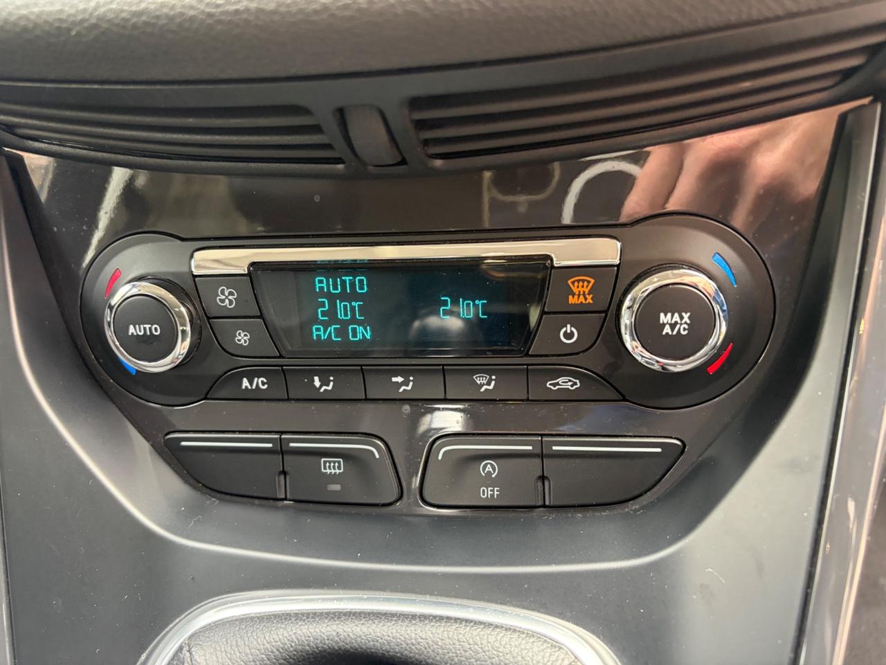 FORD KUGA 2.0 TDCI 2WD TITANIUM “MANIACALE”