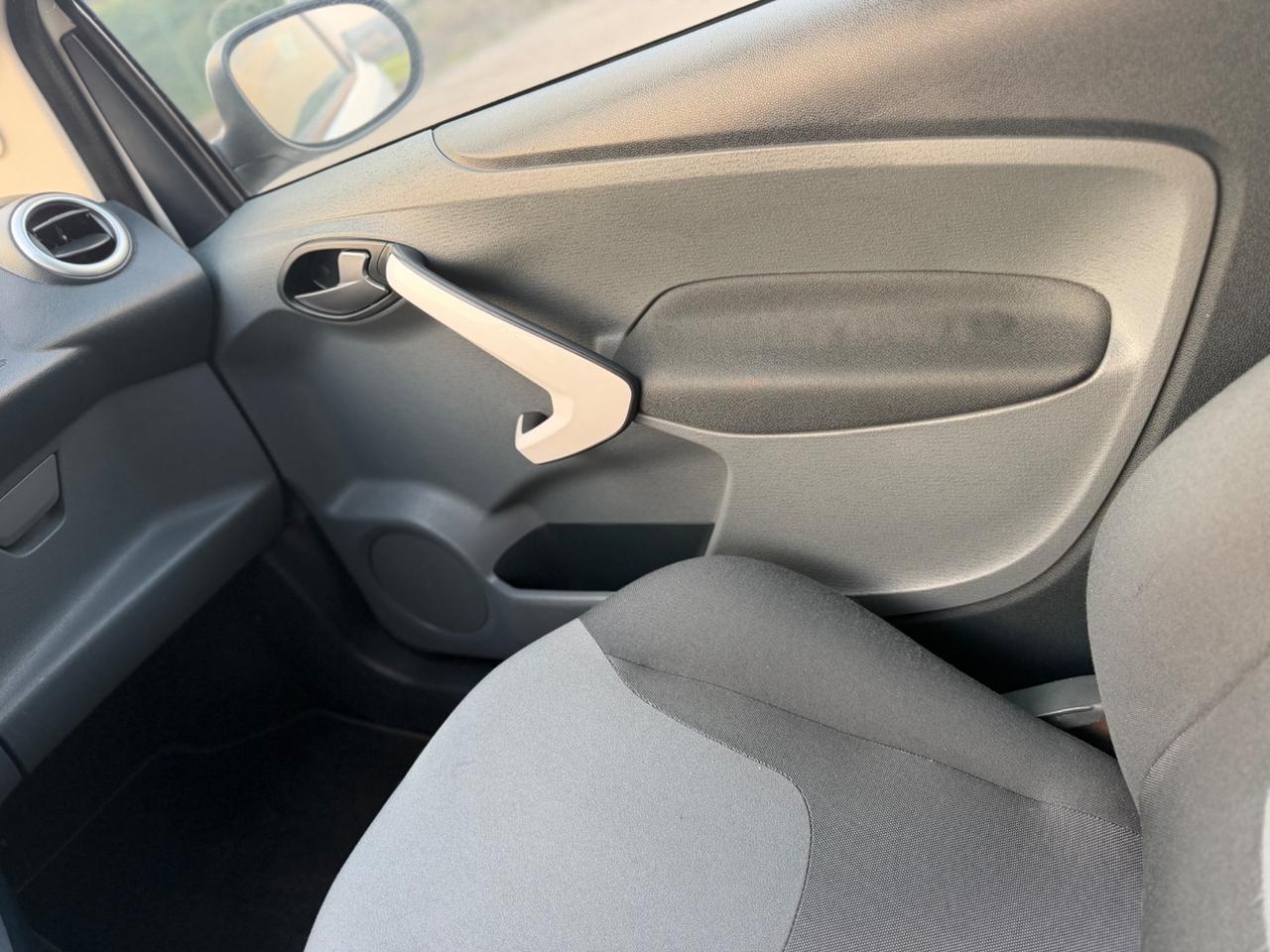 Ford Ka Ka+ 1.2 8V 69CV Titanium