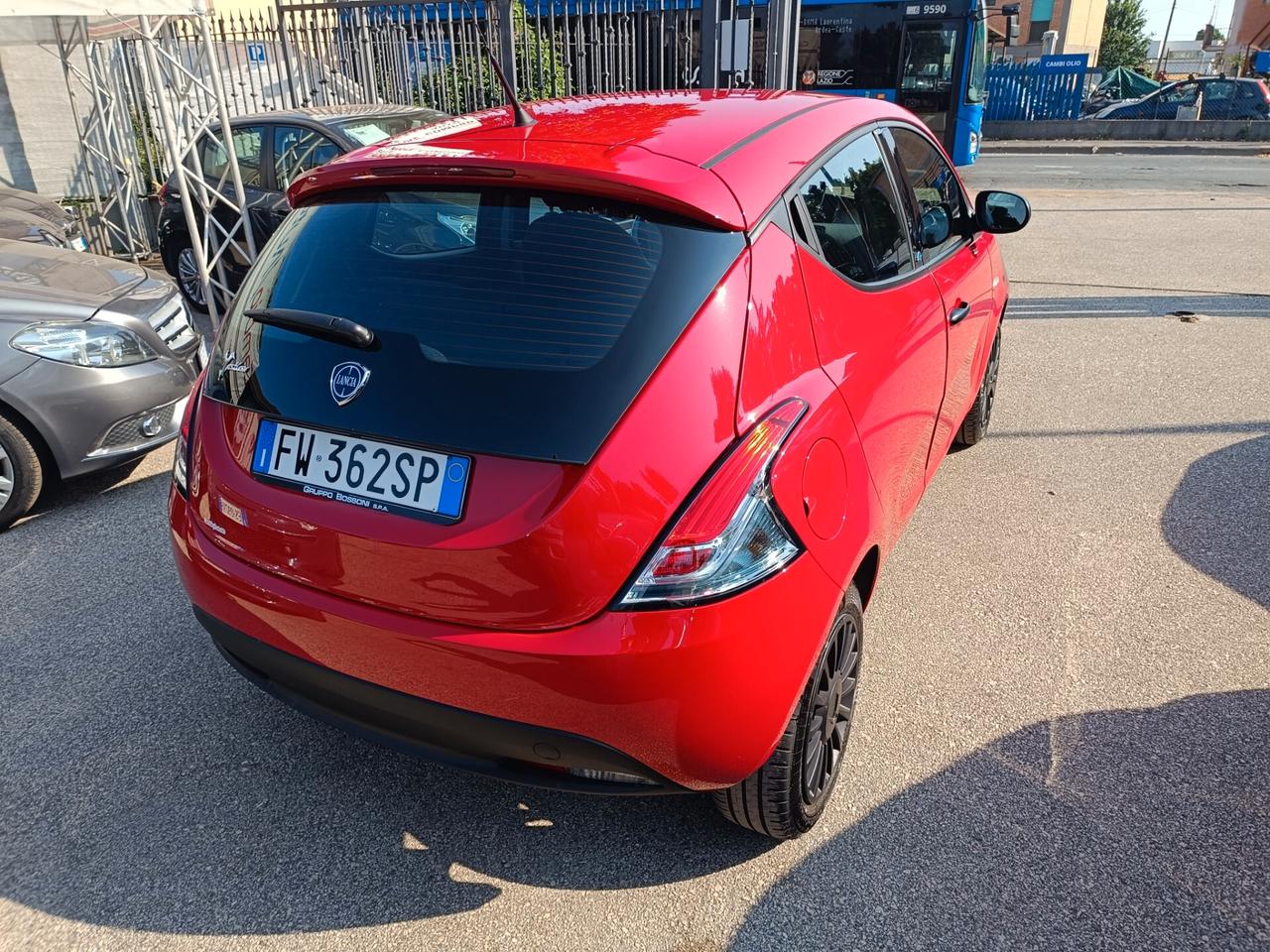 Lancia Ypsilon 1.2 69 CV 5 porte Elefantino Blu