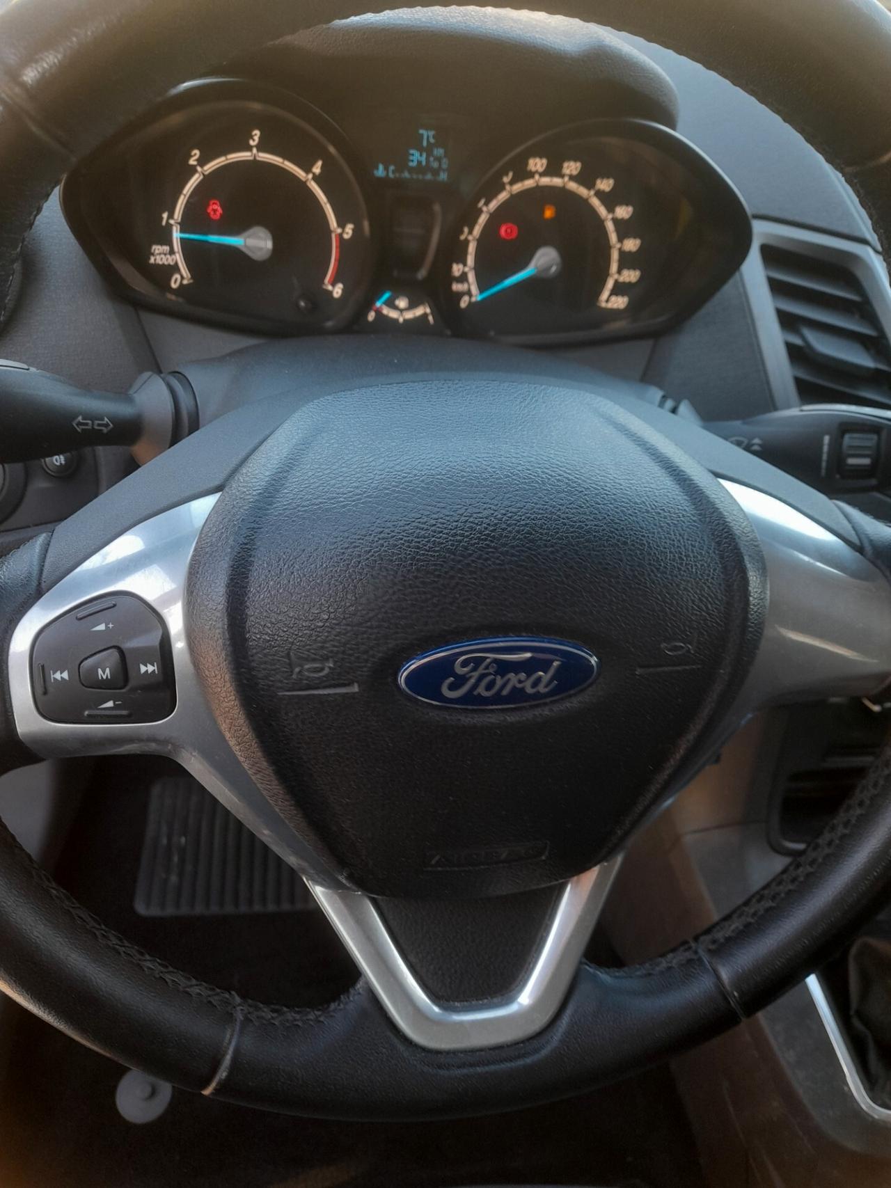 Ford Fiesta 1.5 TDCi 75CV 5 porte