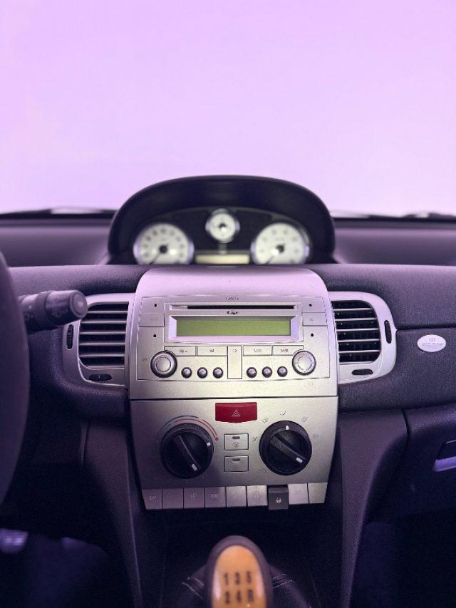 LANCIA Ypsilon 1.2 69 CV Platinum