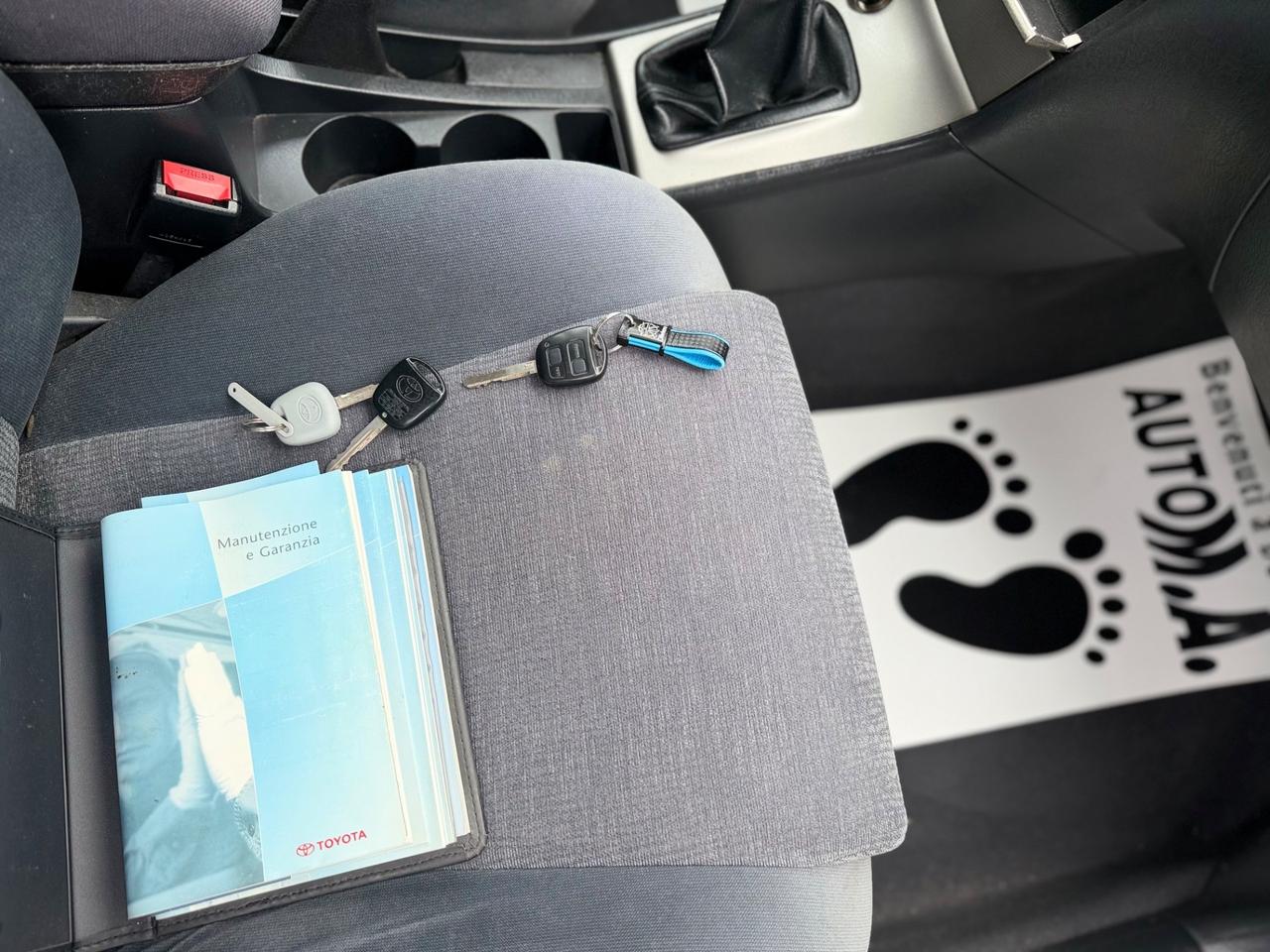 Toyota Corolla 1.6 BENZINA 16V OK NEOPATENTATI ! ! !