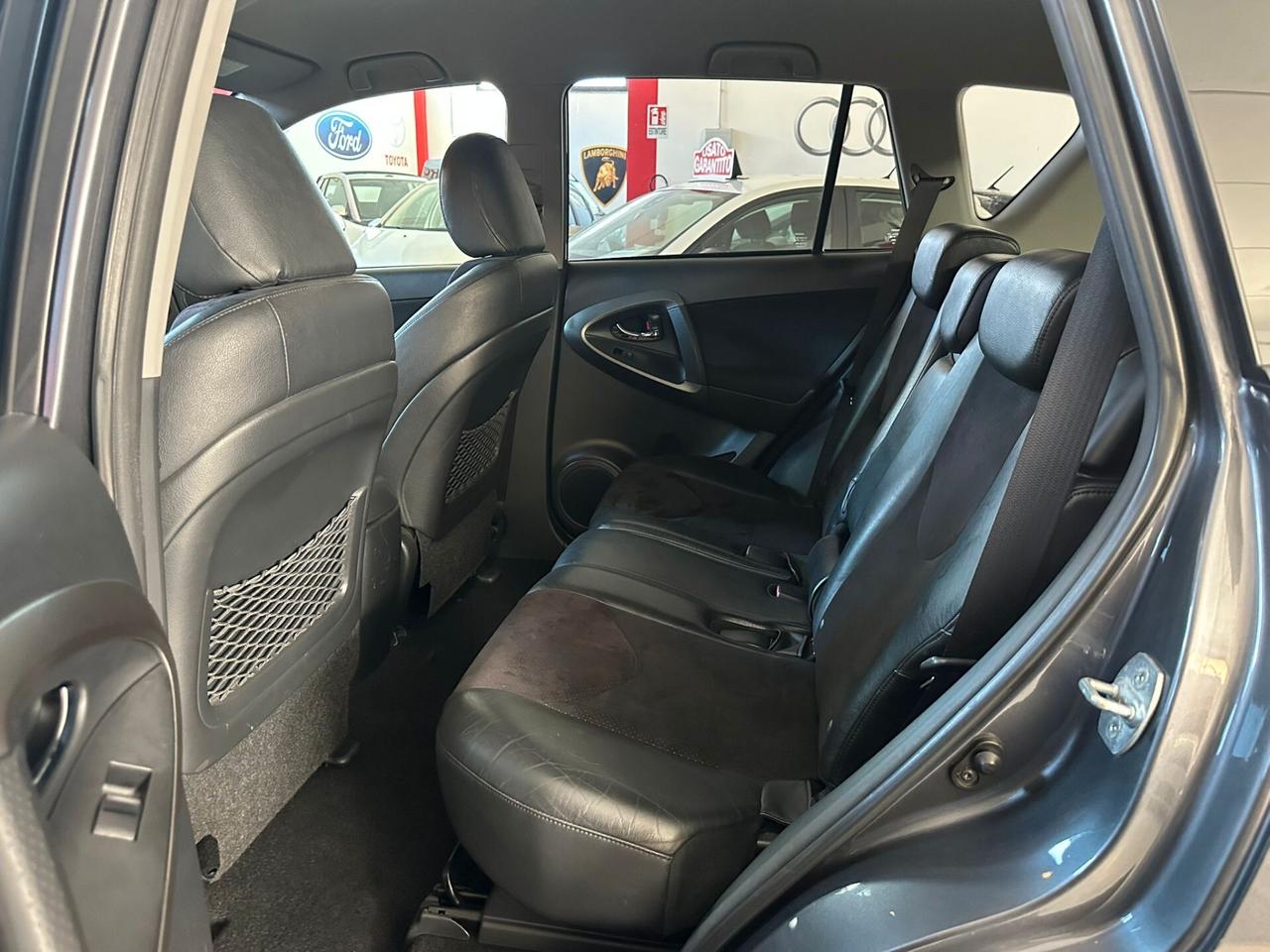Toyota RAV 4 RAV4 Crossover 2.2 D-4D 150 CV Lounge