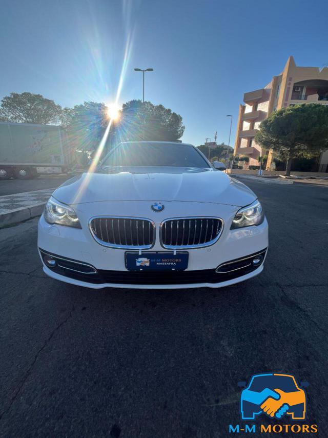 BMW 520 d xDrive Touring Luxury Aut.+Tetto