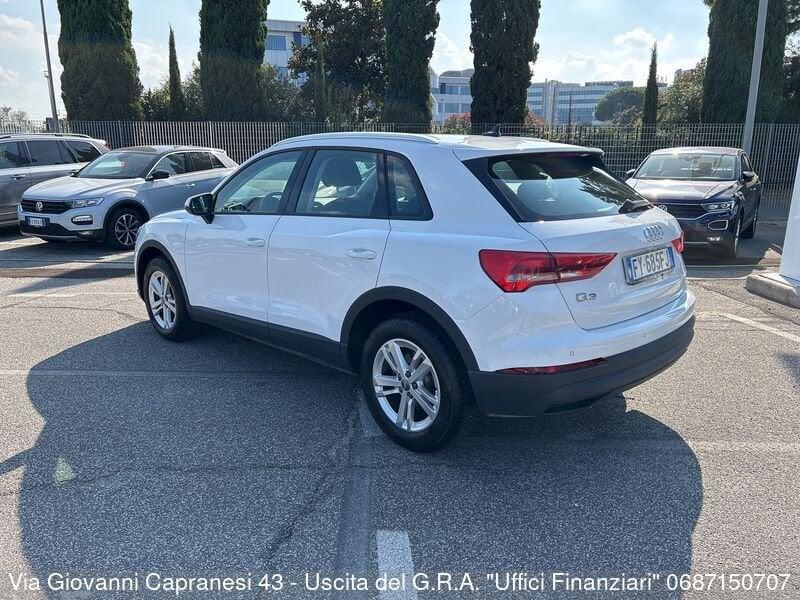 Audi Q3 35 TDI S tronic Business