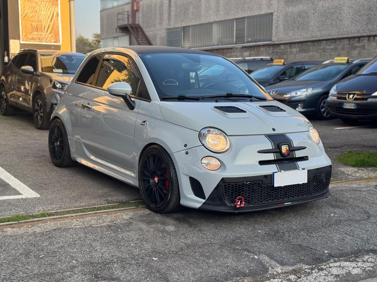 Abarth 500 1.4 Turbo T-Jet MTA Custom. Abarth.