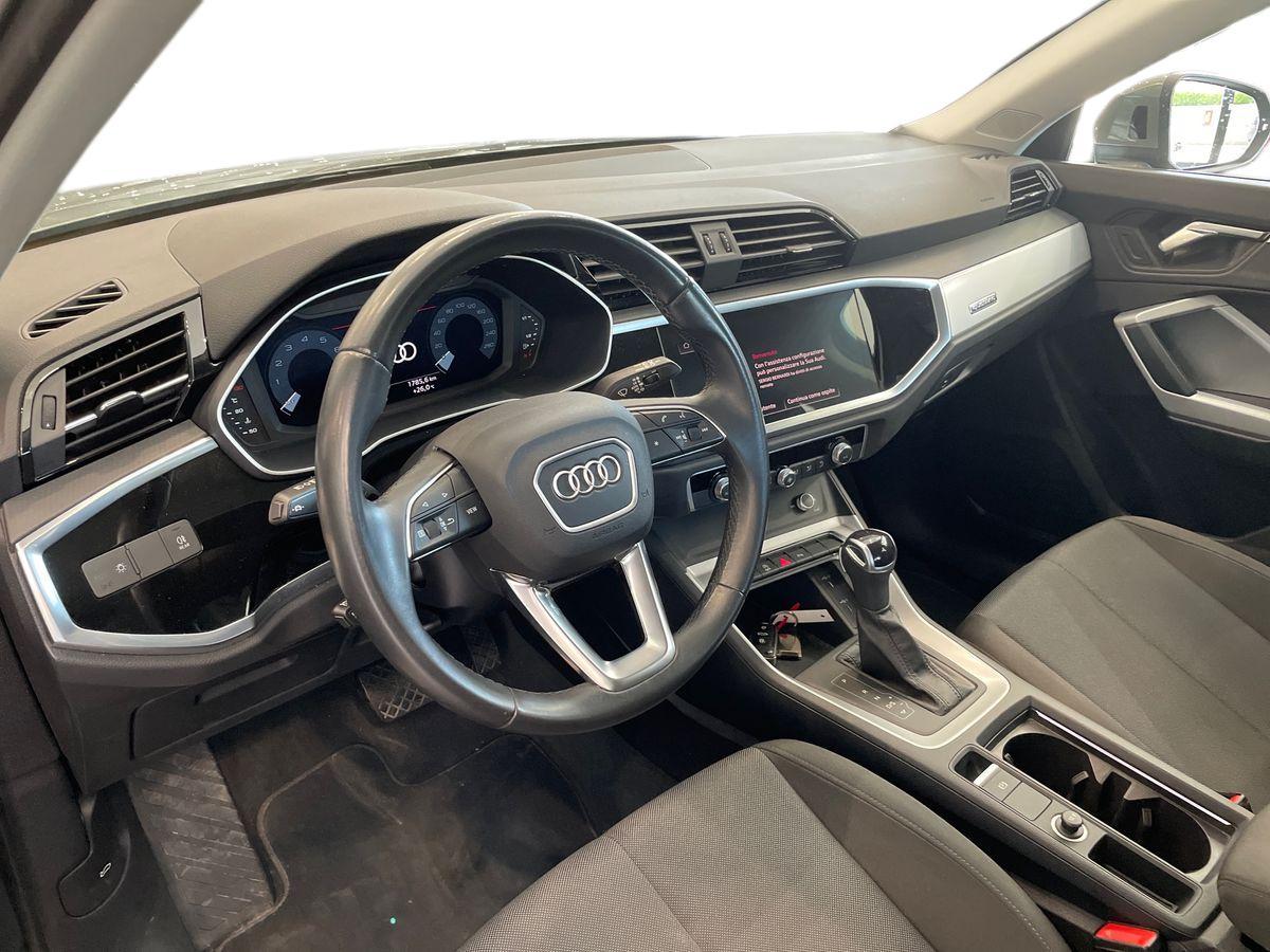 AUDI Q3 II 2018 - Q3 40 2.0 tfsi Business quattro s-tronic