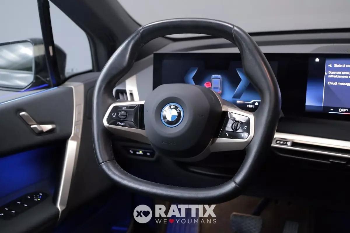 BMW iX motore elettrico 240KW Sport xDrive40 Auto