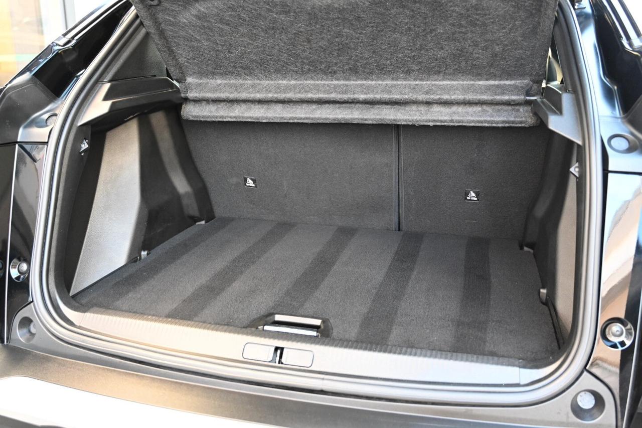 Peugeot 2008 BlueHDi 130 S&S EAT8 Allure