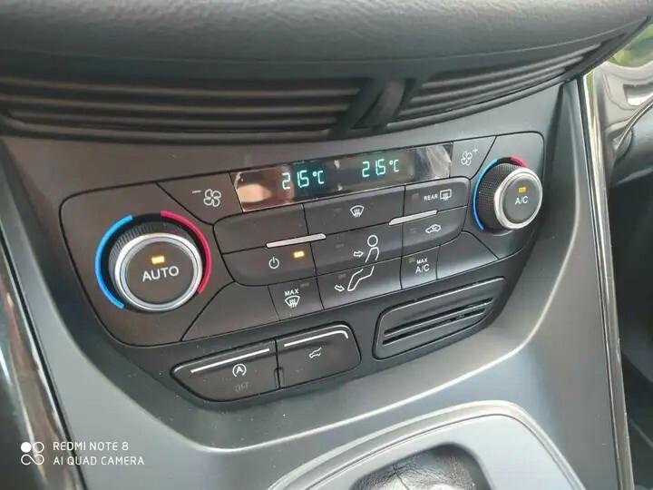 Ford Kuga 2.0 TDCI 150 CV S&S 4WD Titanium